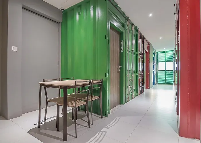 RedDoorz near Taman Rejomulyo